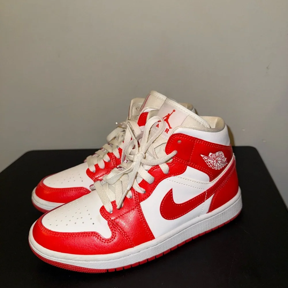 Nike Air Jordan 1 Mid Habanero Red - Picture 1 of 4
